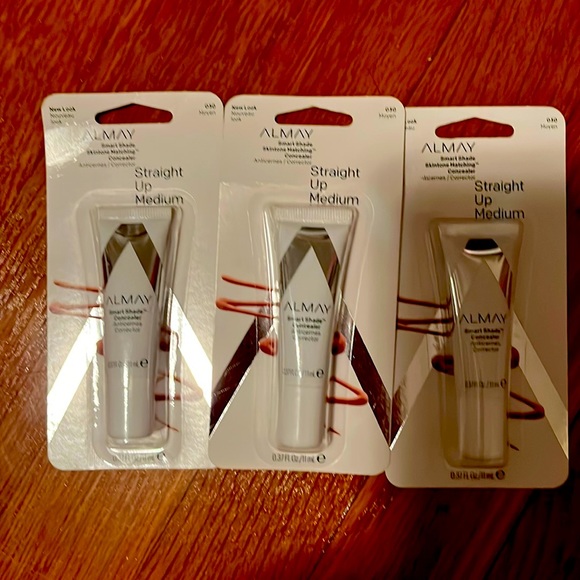 Lot of 3 Almay straight up 030 medium concealer - Picture 1 of 1